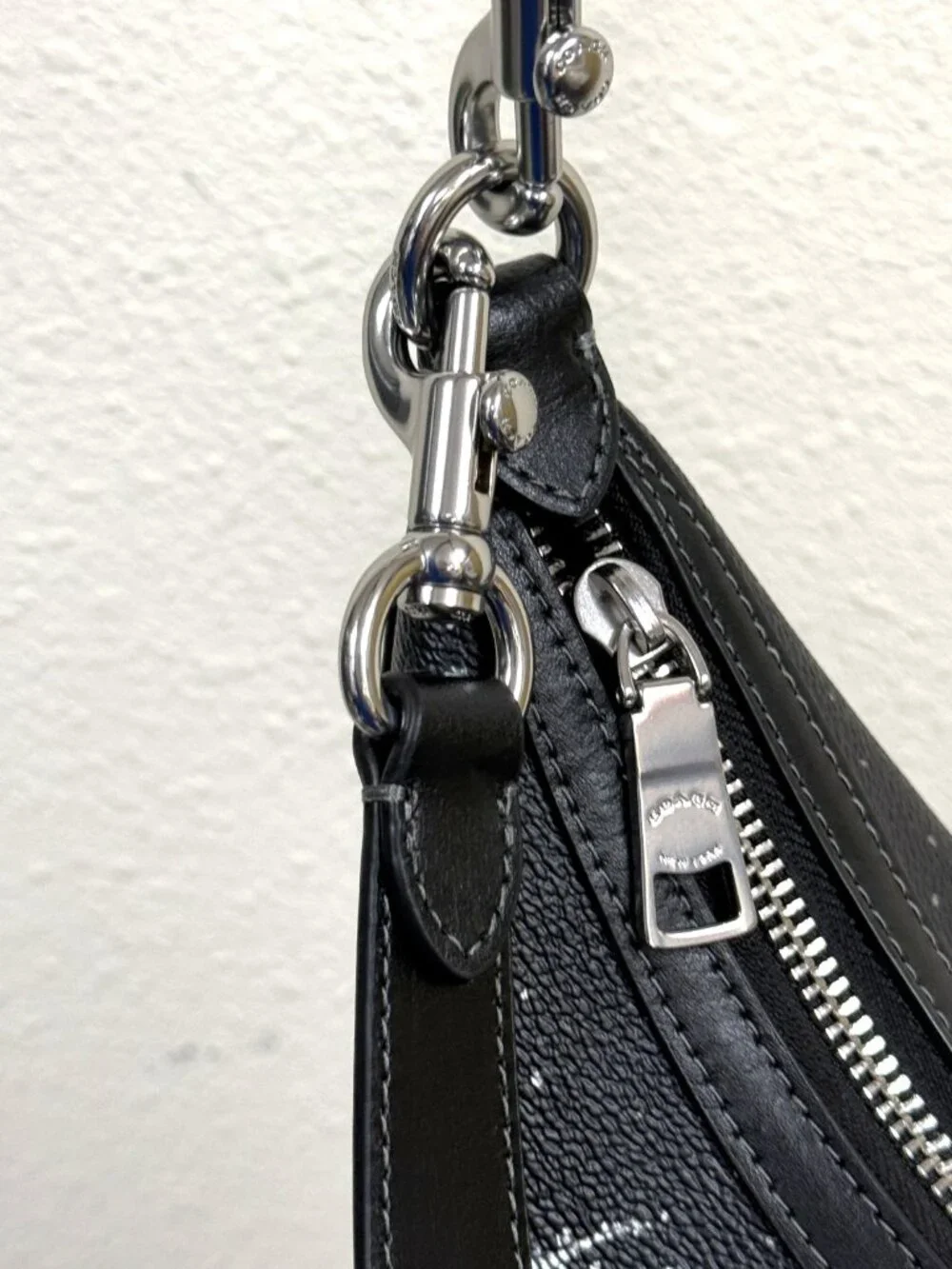 Coach Aria Shoulder Bag Star Print Black Crossbody Convertible Crescent Purse